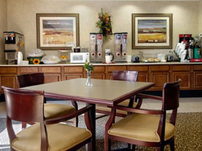 Days Inn تلاهاسي المطعم الصورة